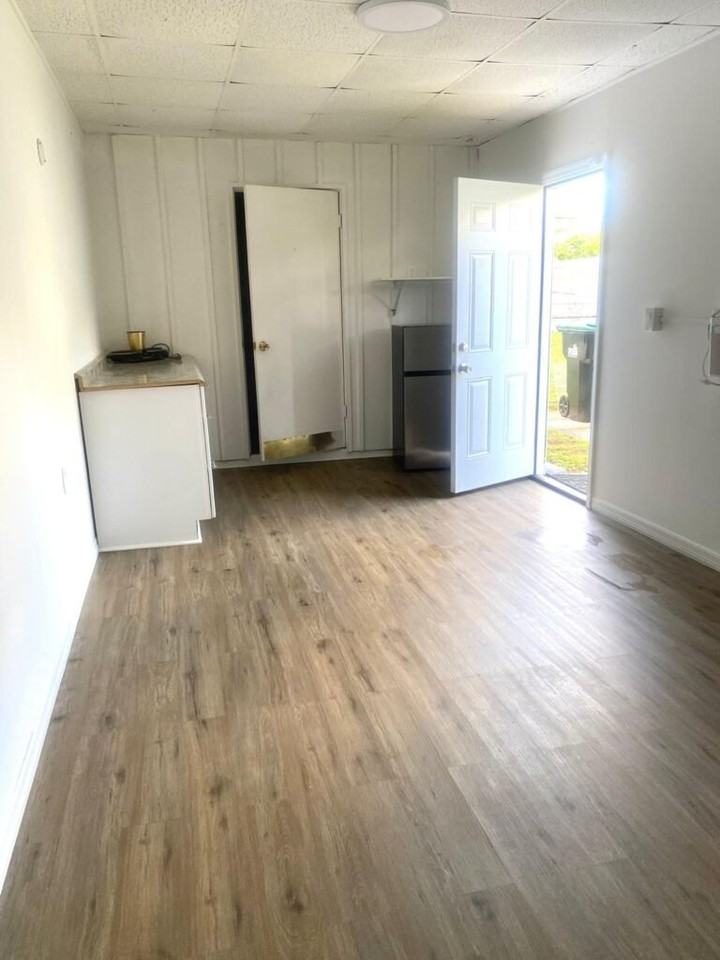 6100 Tavendale Dr - Photo 4 of 7