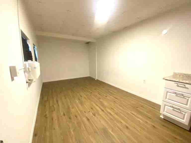 6100 Tavendale Dr - Photo 5 of 7