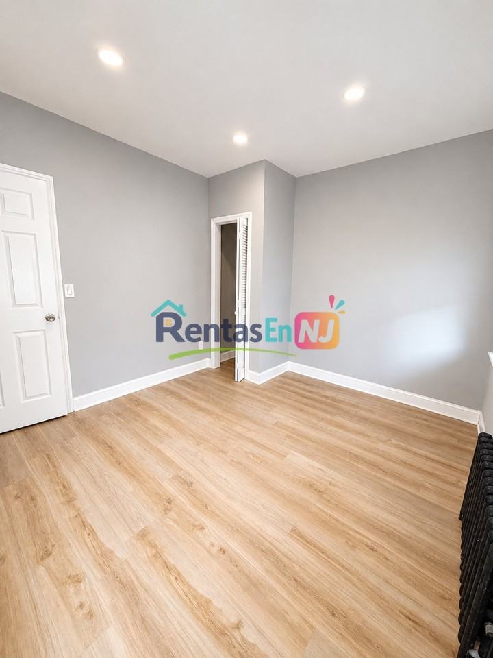 120 Washington Ave #SF - Photo 4 of 10