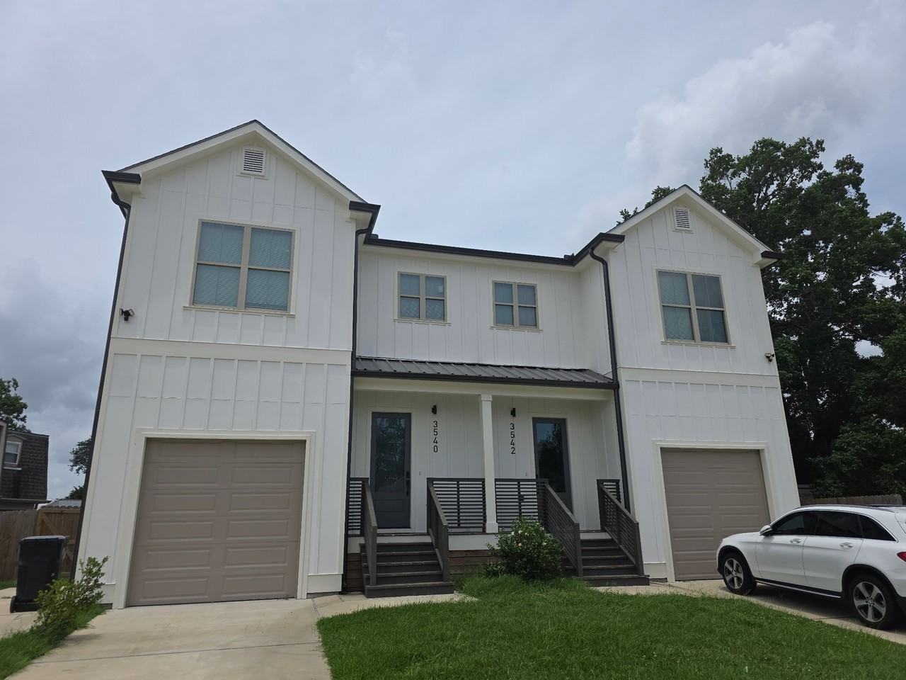 3540 Evangeline Dr - Photo 2 of 17