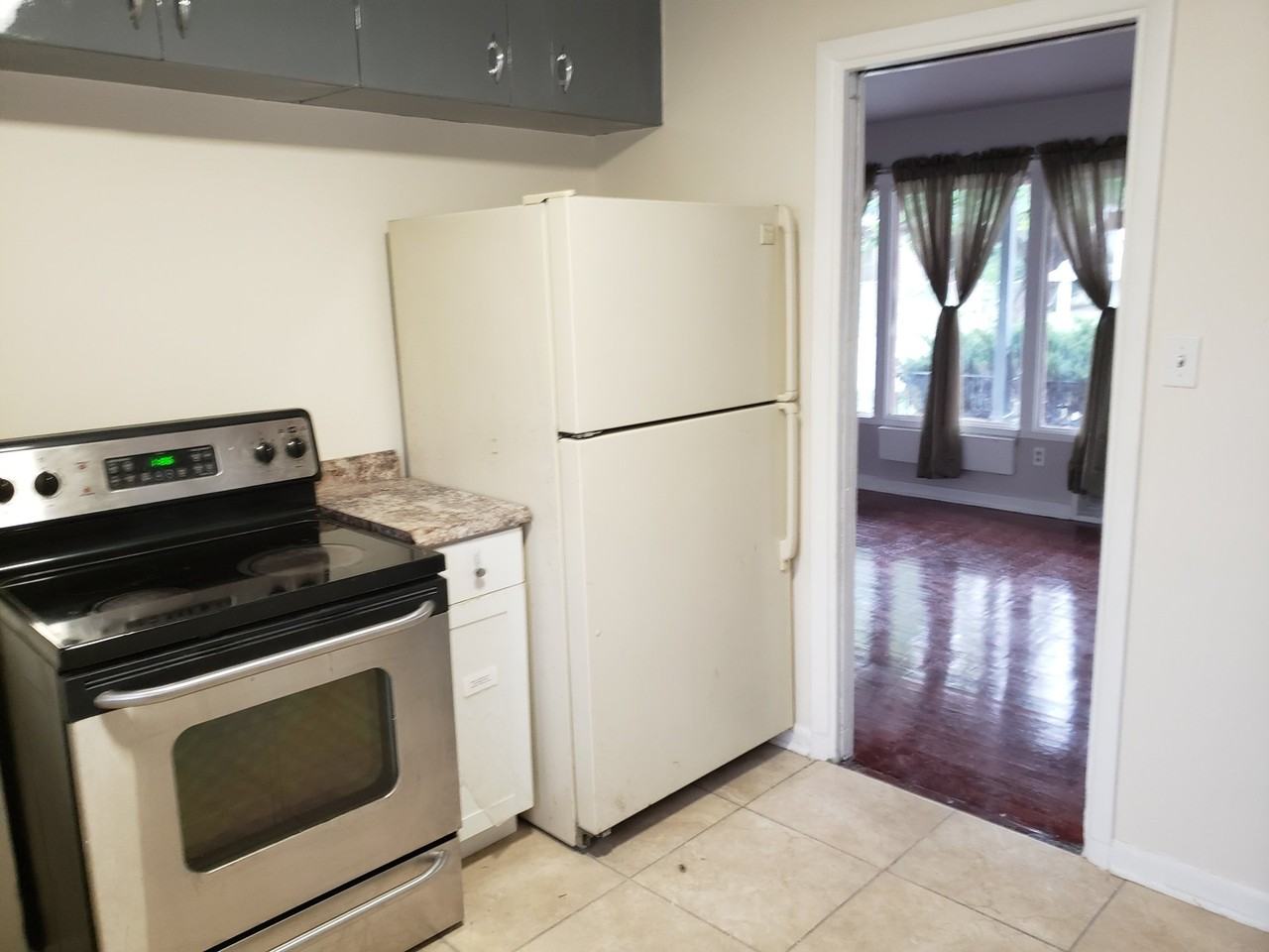 1218 E Uintah St - Photo 2 of 13