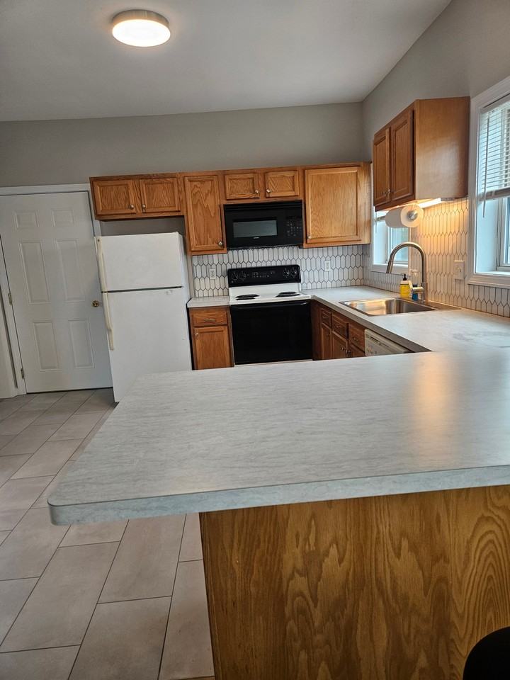 81 Main St #2ndFLUNIT - Photo 6 of 18