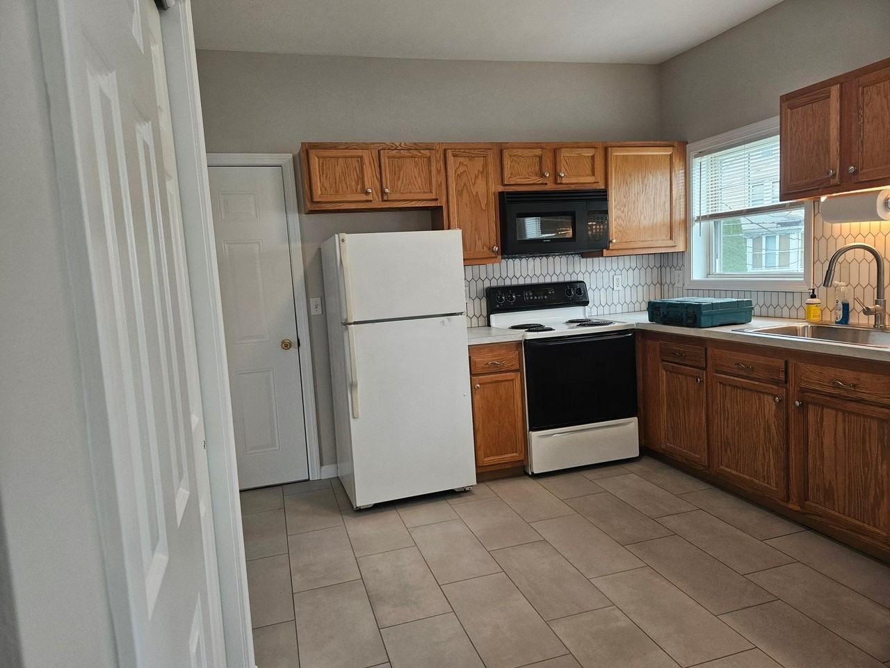 81 Main St #2ndFLUNIT - Photo 7 of 18