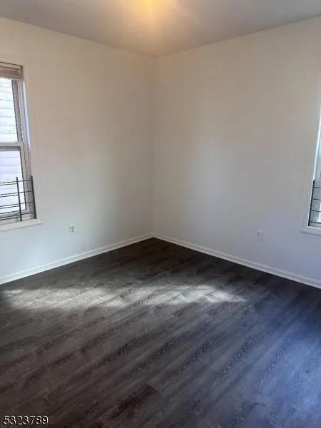 246-248 Columbia Ave #1R - Photo 5 of 23