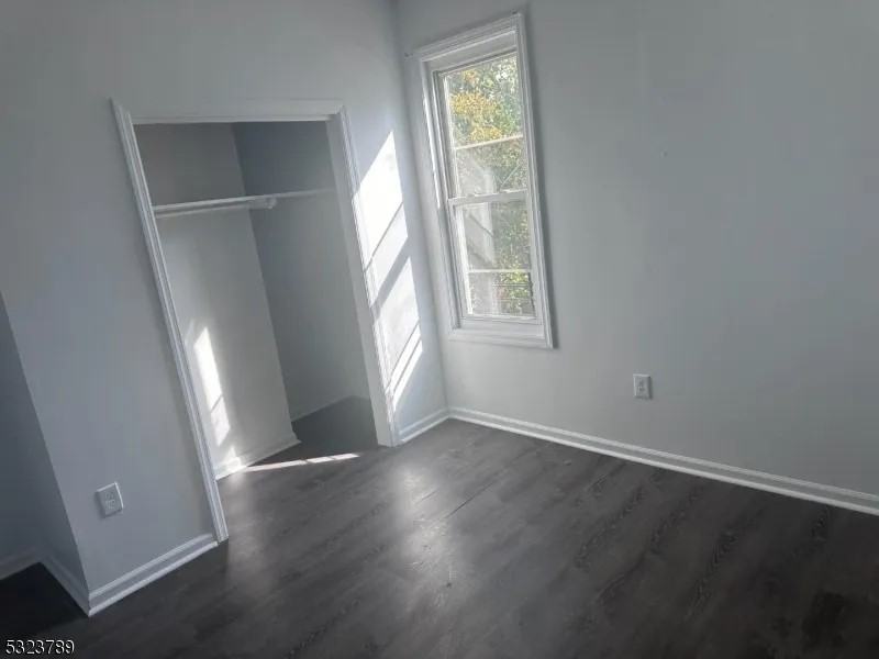 246-248 Columbia Ave #1R - Photo 7 of 23