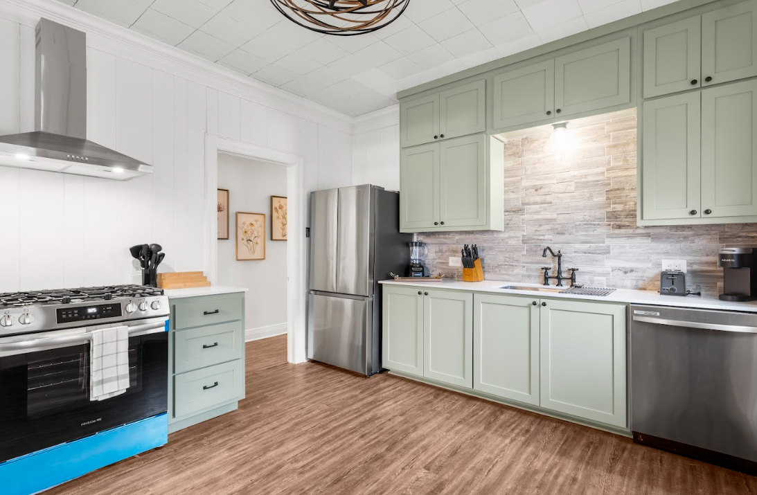 2050 W Mistletoe Ave #NA - Photo 3 of 5