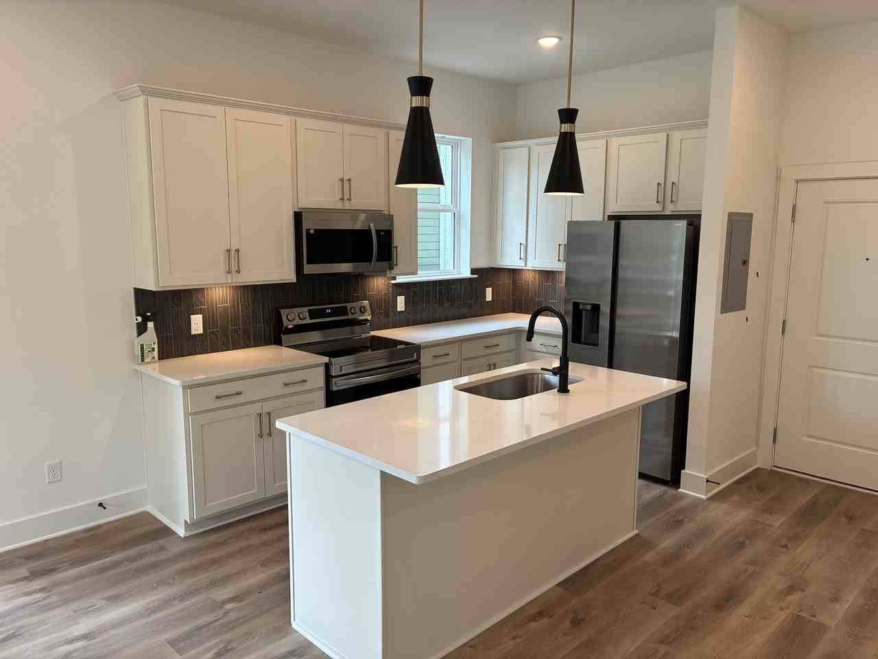 1776 S Watkins St #104 - Photo 7 of 31