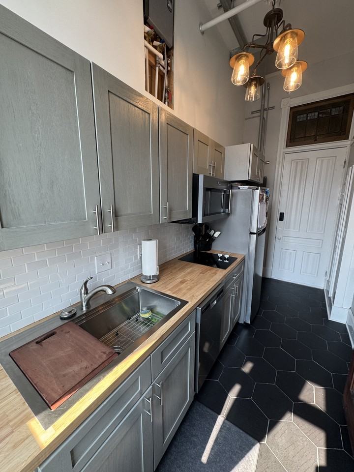 219 N Main St #D - Photo 3 of 15
