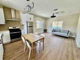 featured image of 5928 N Muscatel Ave Unit B #NA