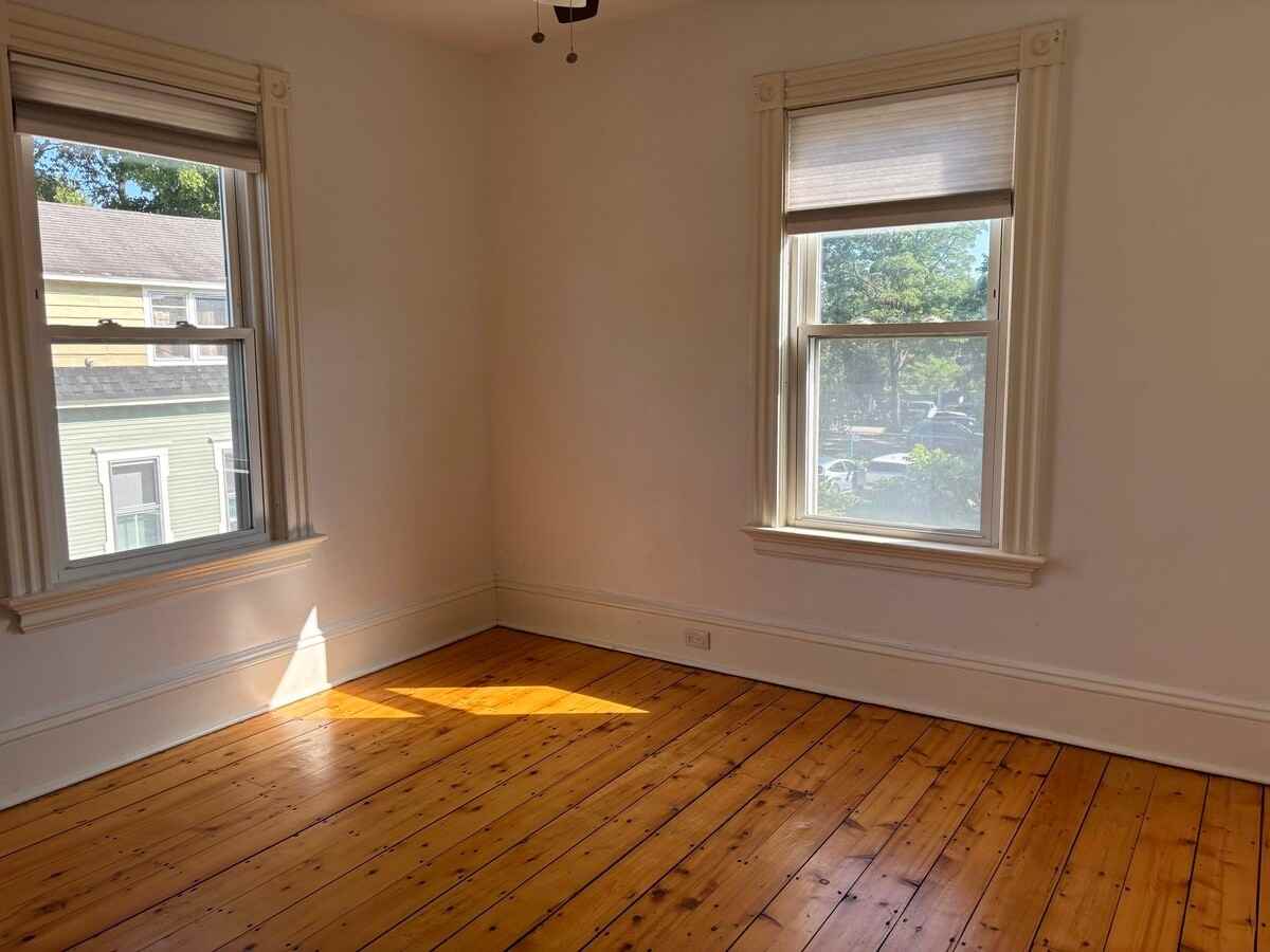 11 Grant St #2 - Photo 6 of 8