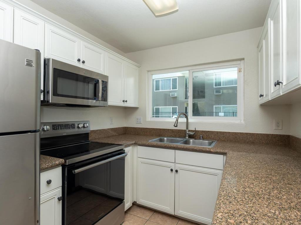 6602 Beadnell Way #4