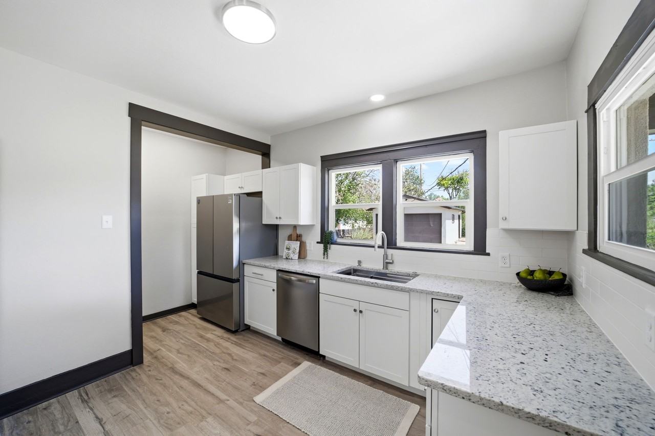 330 Jefferson St #NA - Photo 5 of 50