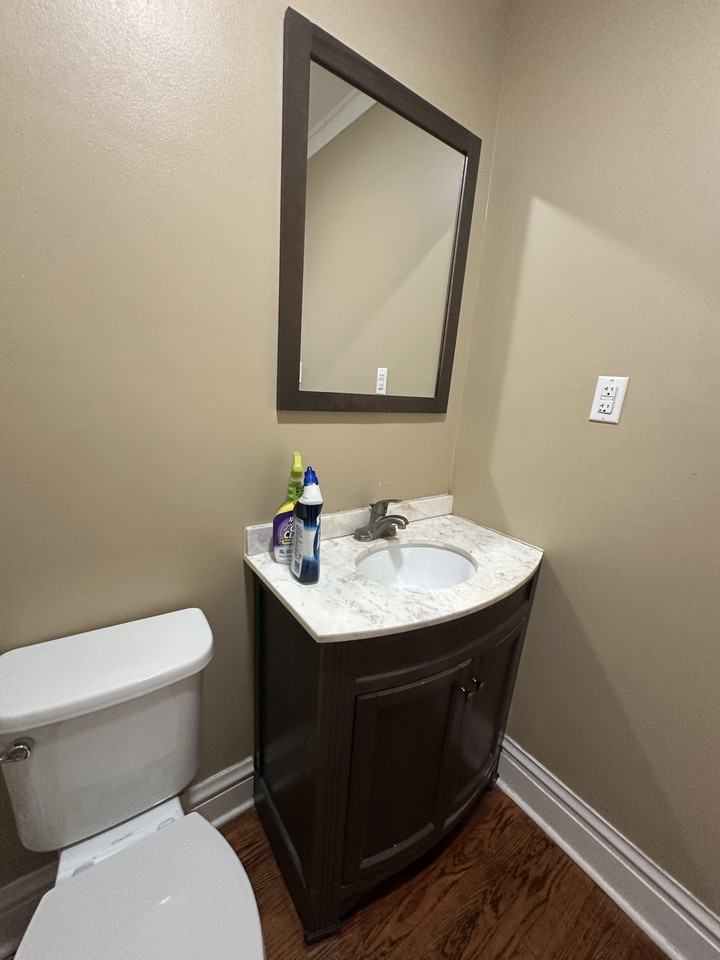 715 12th St #NA - Photo 4 of 7