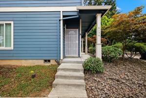 featured image of 6136 Se Duke St
