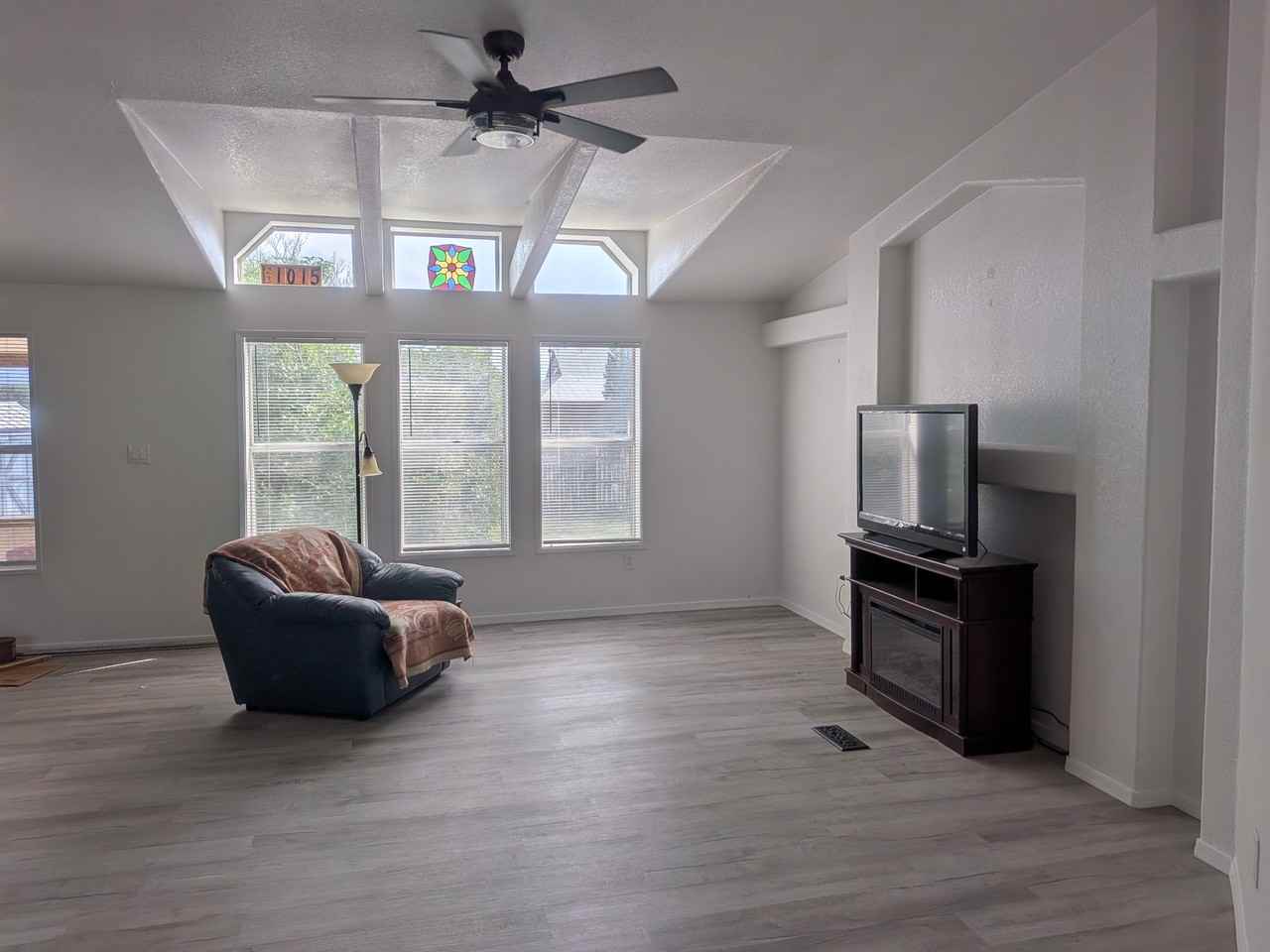 1015 La Vega Ln #NA - Photo 4 of 24