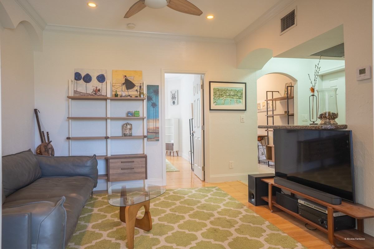 403 Ne 16th Ave #7 - Photo 5 of 16
