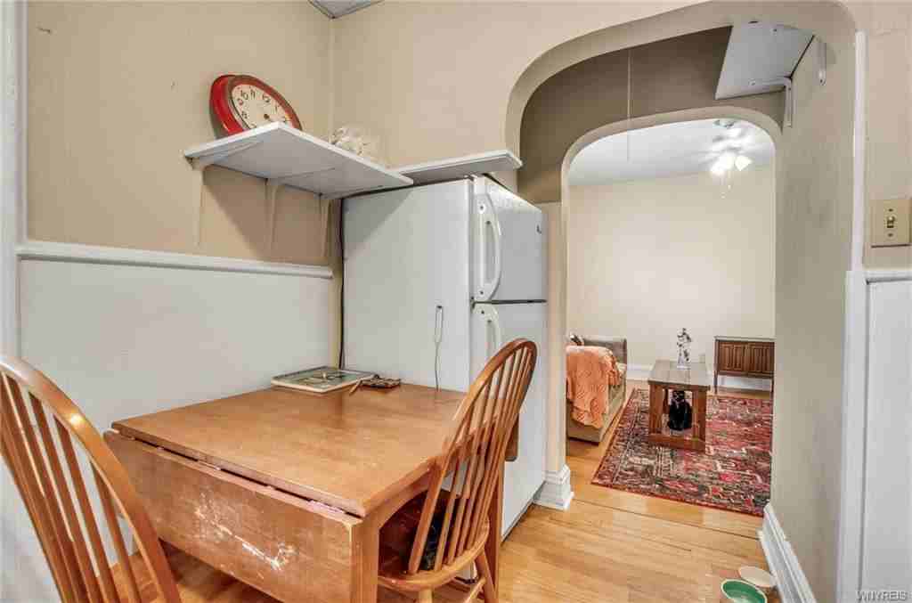 255 Ashland Ave #NA - Photo 5 of 7