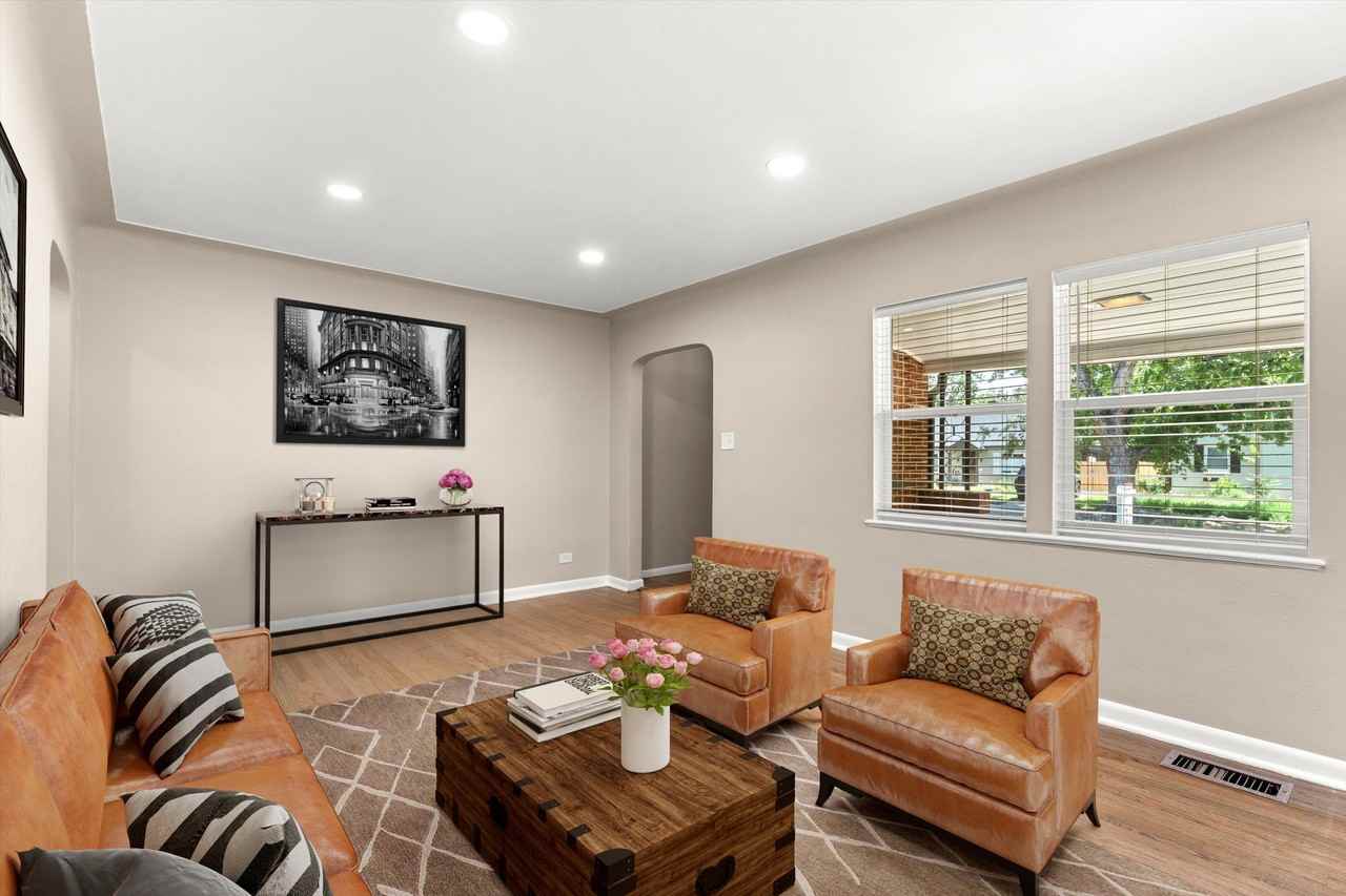 1227 Ash St #NA - Photo 3 of 22