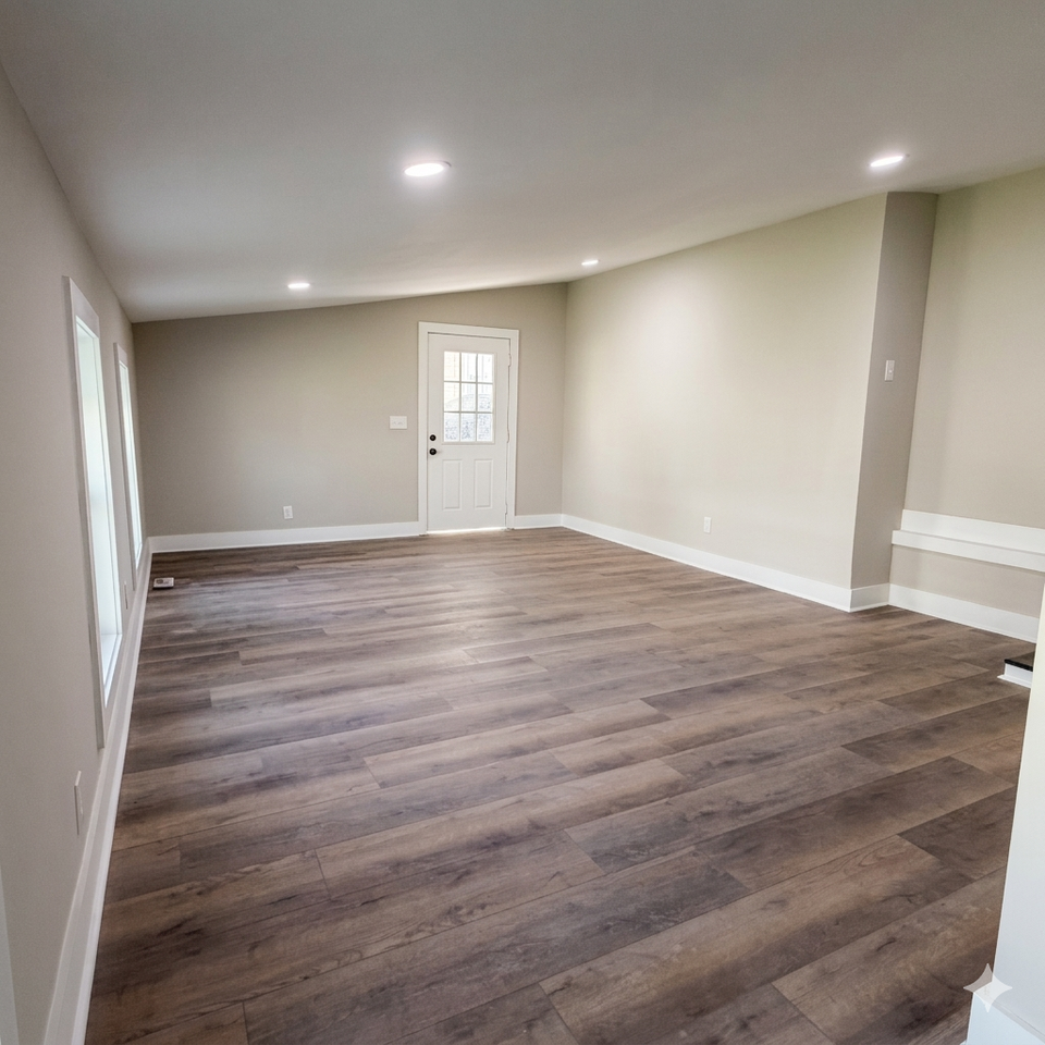 110 Marshall St #NA - Photo 7 of 19
