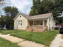 featured image of 1404 S Center St