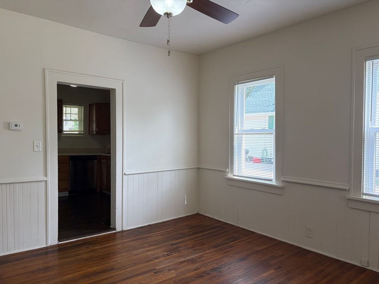 1404 S Center St - Photo 2 of 12
