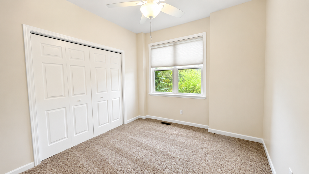 106 Woodcreek Cir - Photo 4 of 16