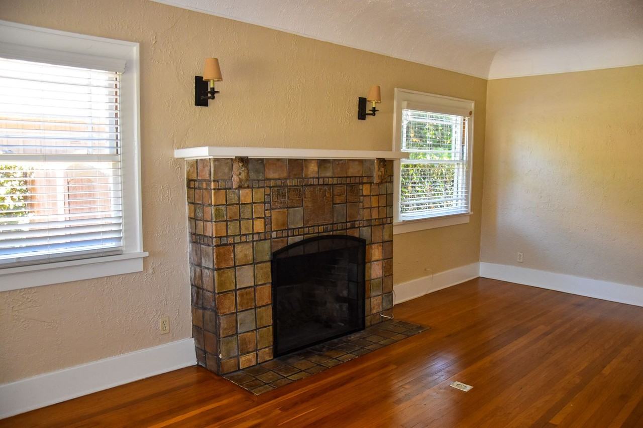 169 N Harwood St - Photo 6 of 50