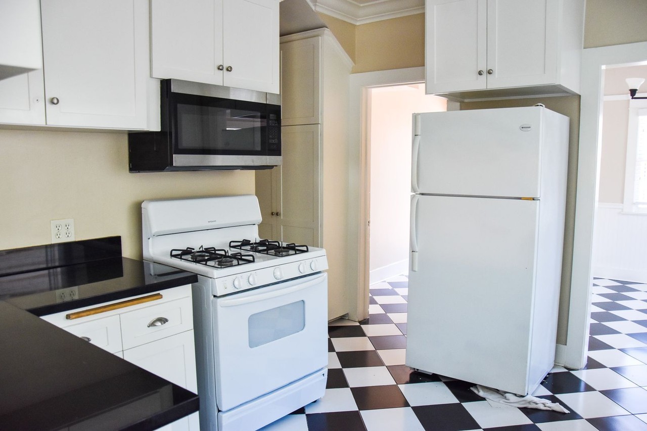 169 N Harwood St - Photo 7 of 50