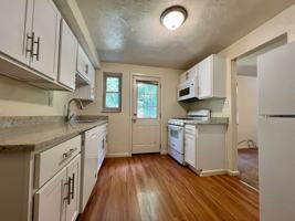 featured image of 918 Sleepy Hollow Rd