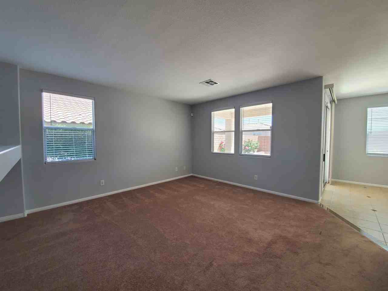 11077 Crystal Crest Ct - Photo 7 of 25