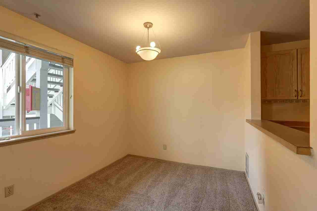 901 Sunset Blvd Ne #D213 - Photo 4 of 16