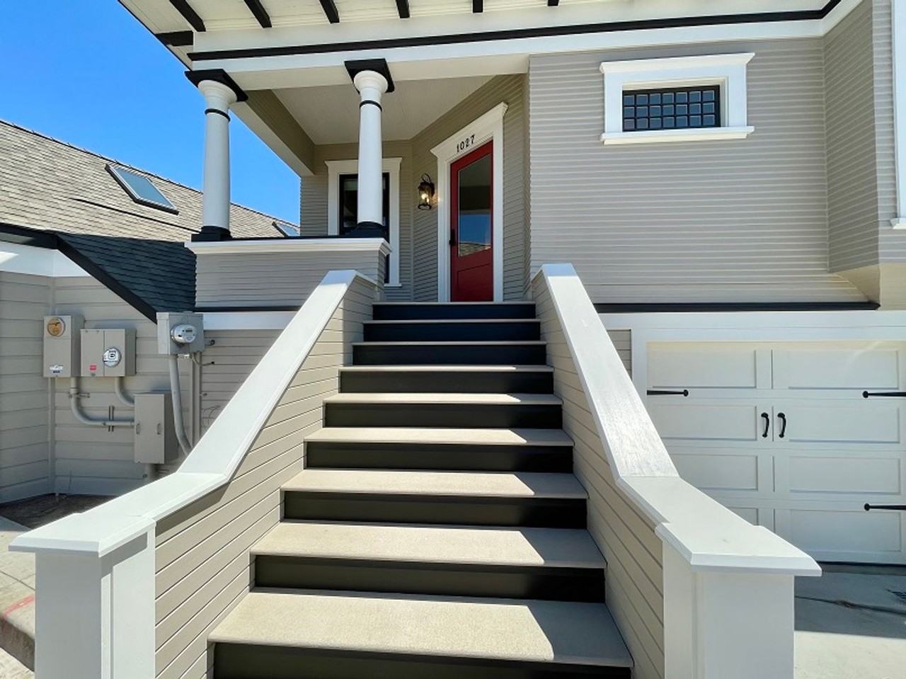 1027 Lincoln Ave - Photo 3 of 19