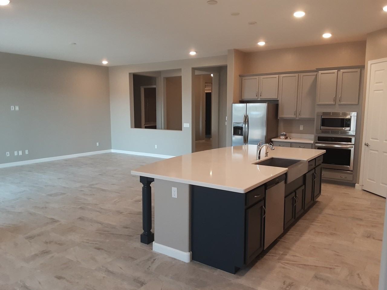 9350 W Lone Cougar Way - Photo 3 of 28