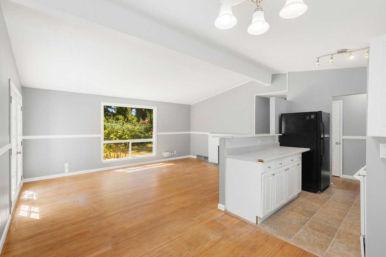 19404 74th Ave W - Photo 6 of 18