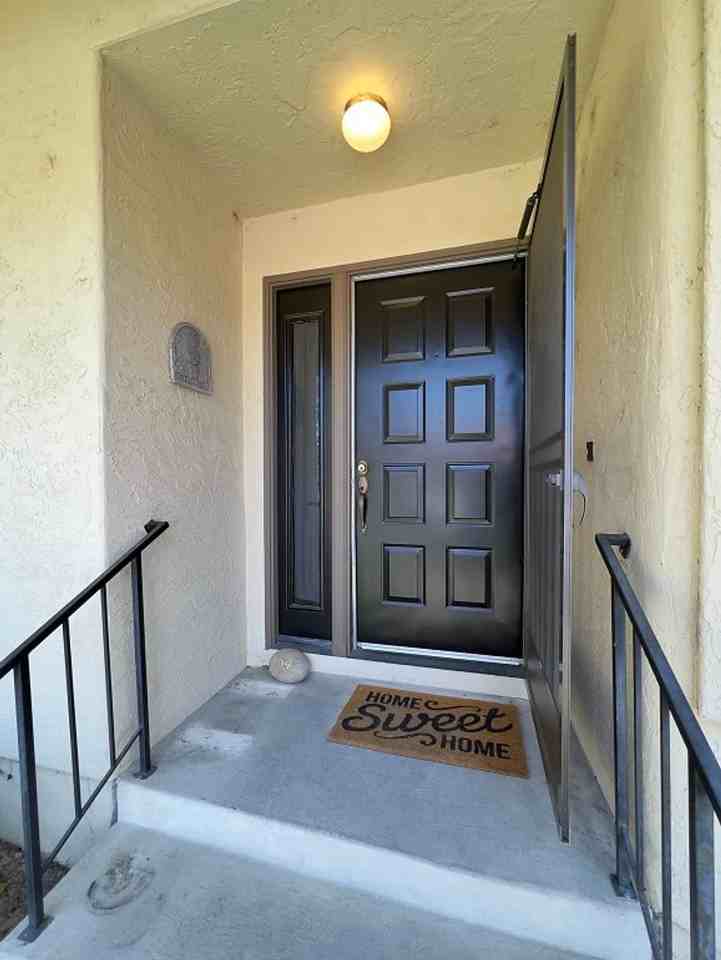 64 Fountain Grove Cir - Photo 3 of 30