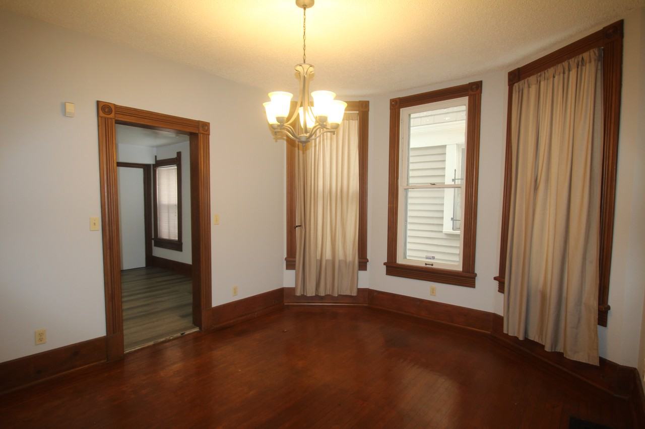 5004 Franklin Blvd #NA - Photo 3 of 15