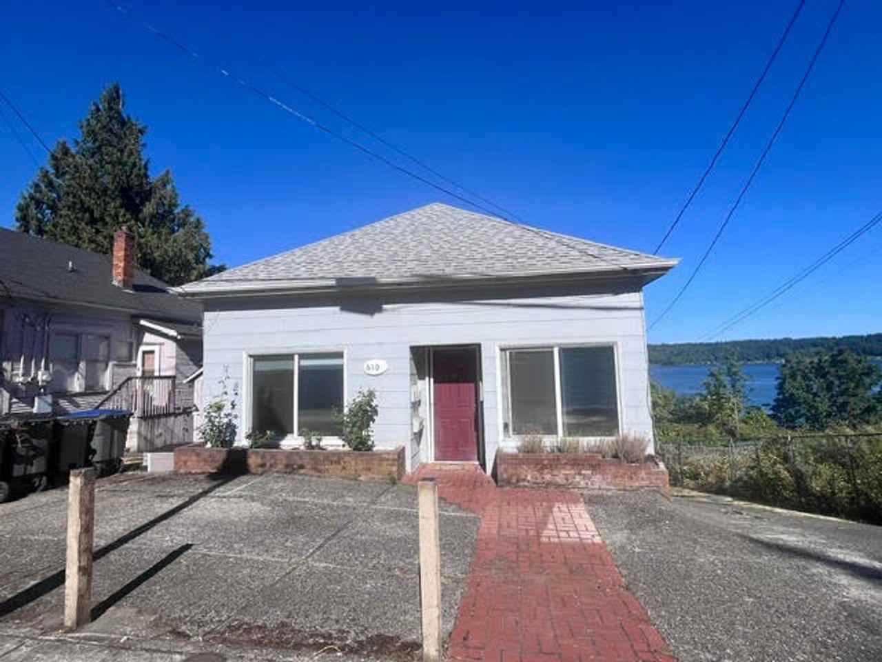 610 Washington Ave - Photo 2 of 14