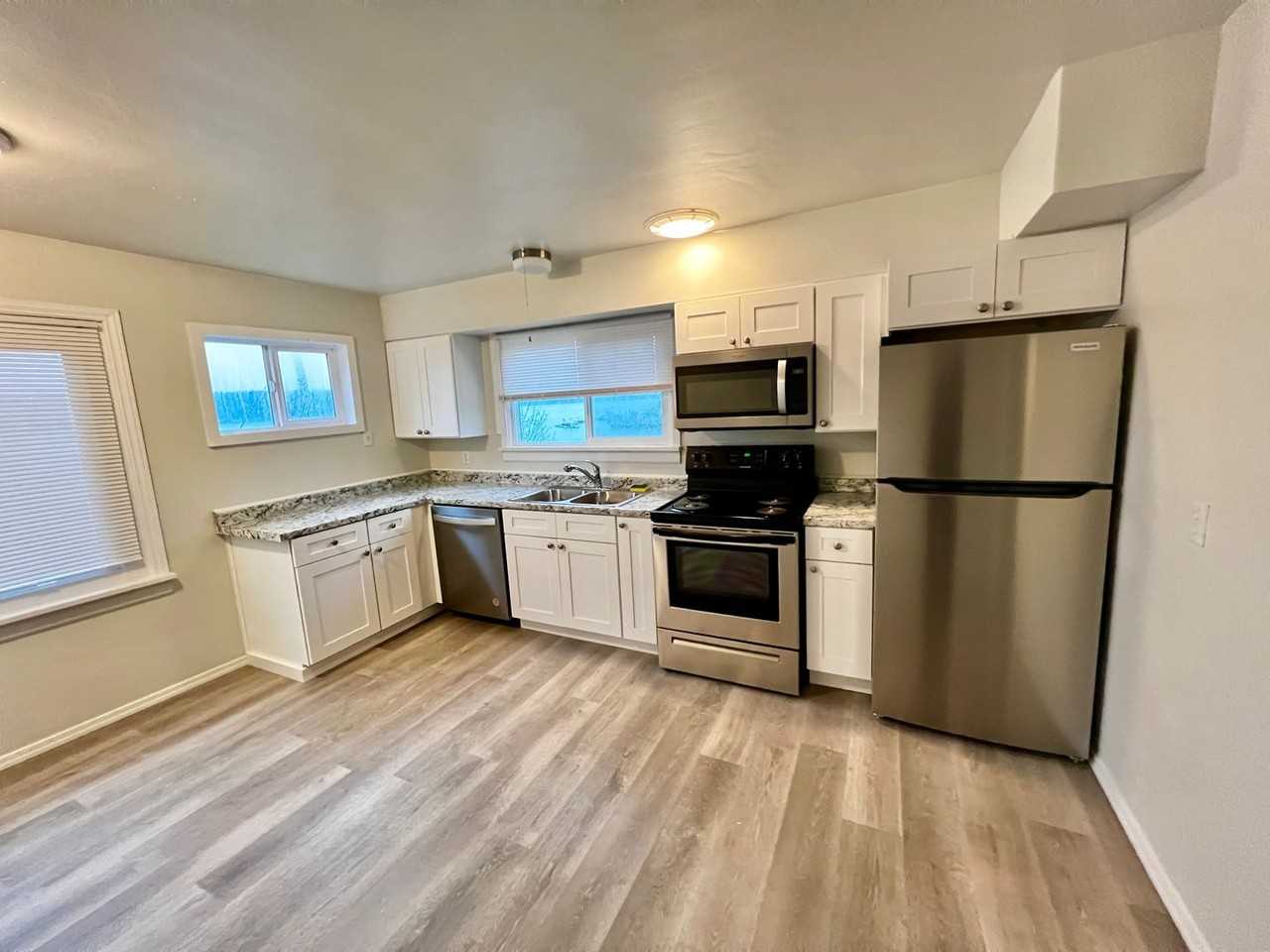 610 Washington Ave - Photo 3 of 14