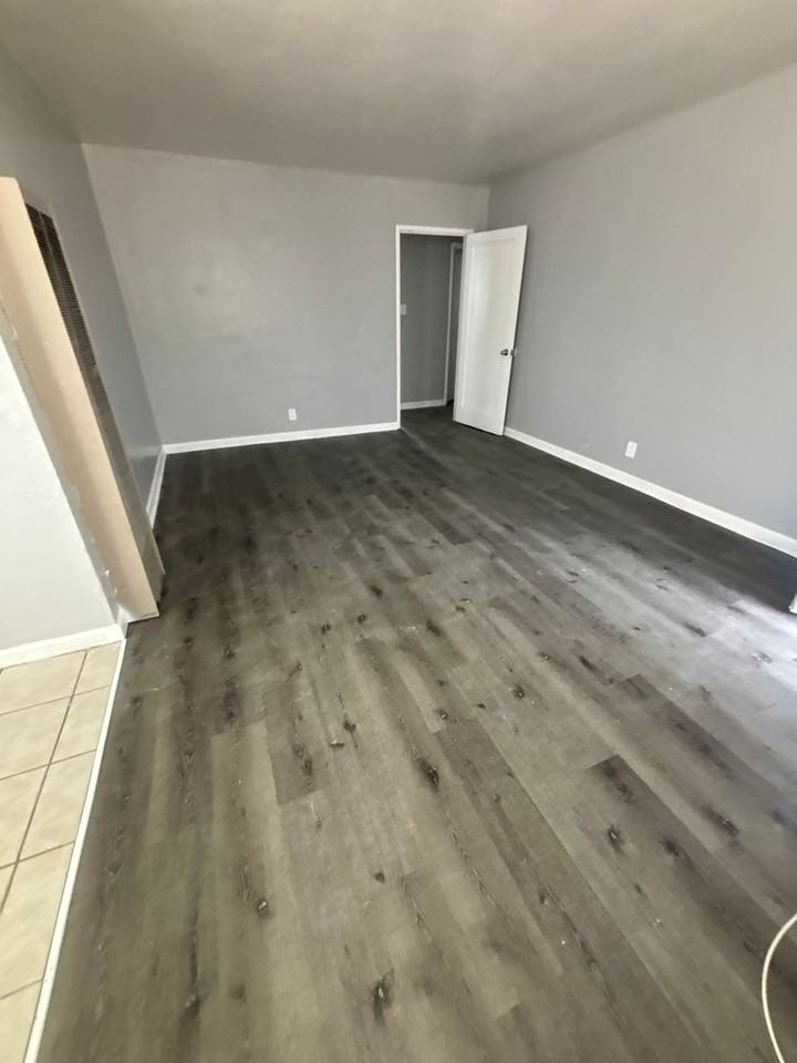 3109 School St - Photo 2 of 9