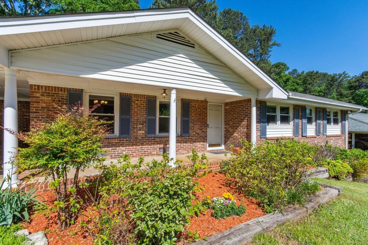 1876 Cameo Ct - Photo 2 of 26