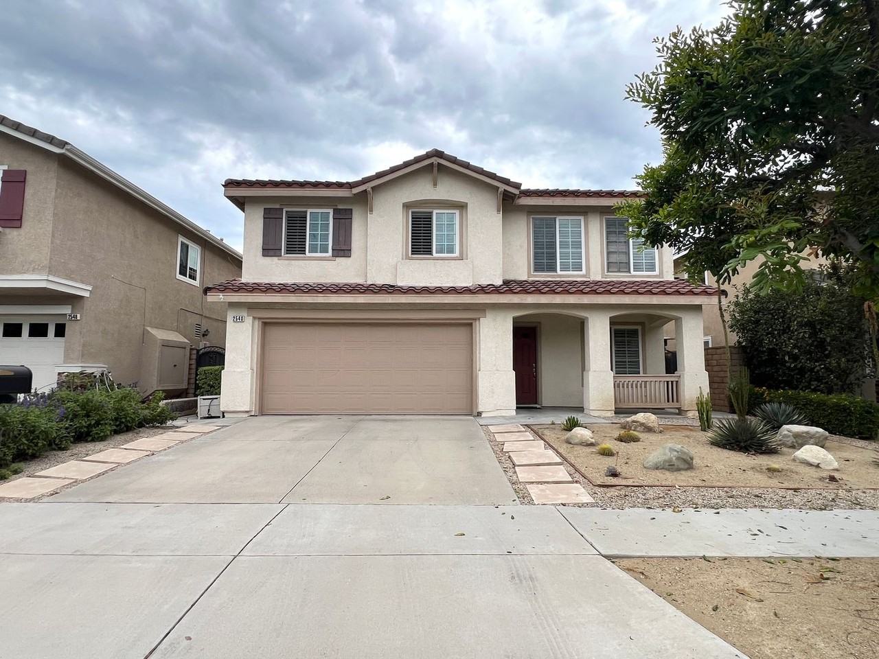 2540 San Saba St - Photo 2 of 22