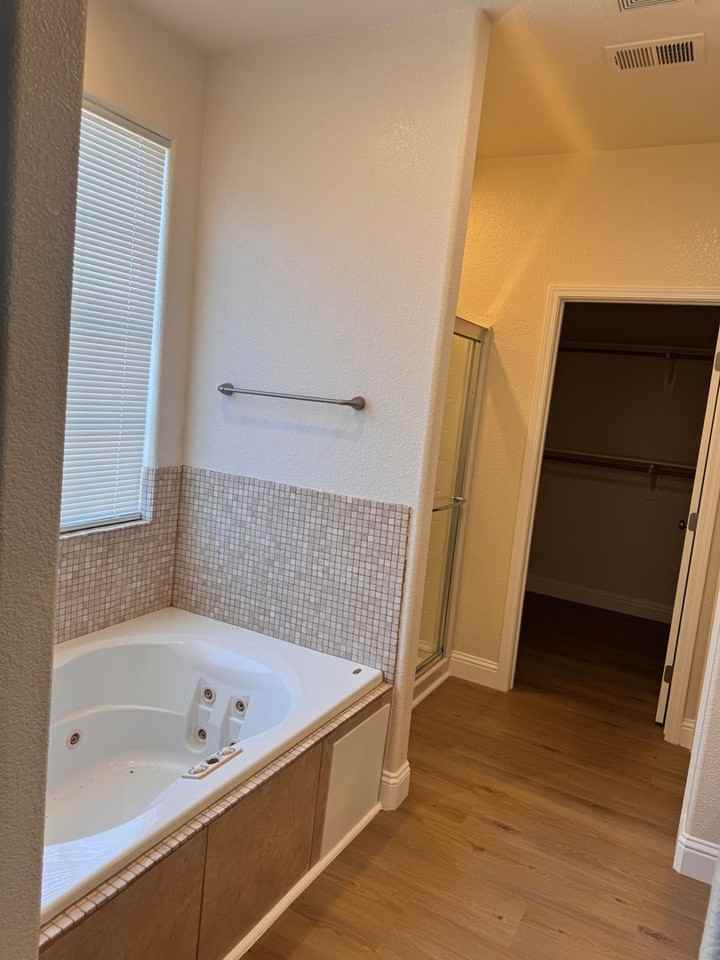 22519 S 6th St - Photo 7 of 11