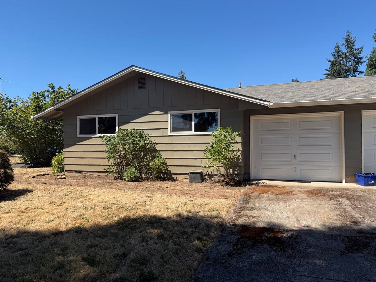 2355 Corral Dr - Photo 2 of 35