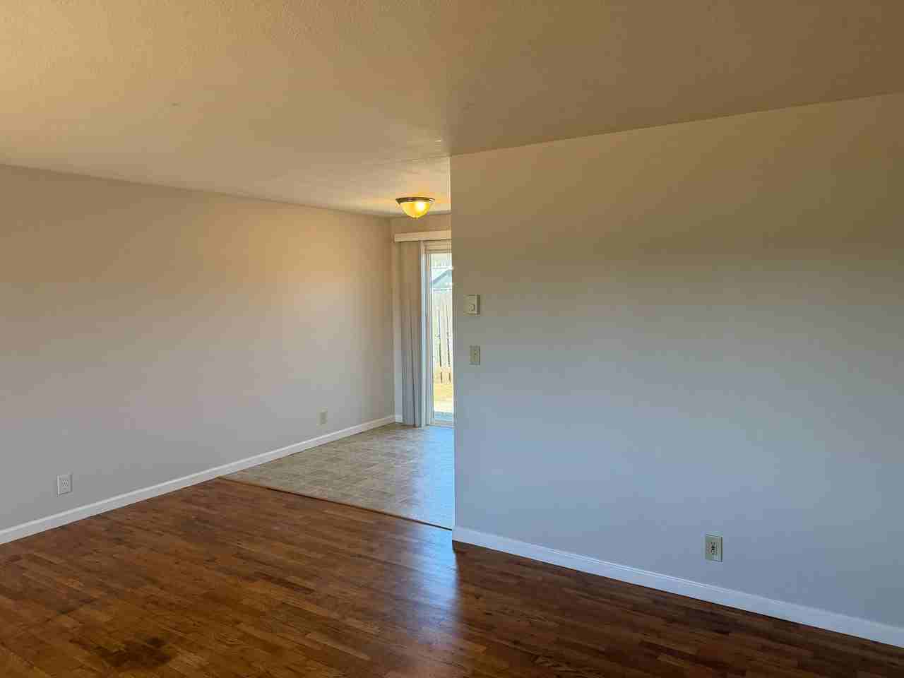 2355 Corral Dr - Photo 4 of 35
