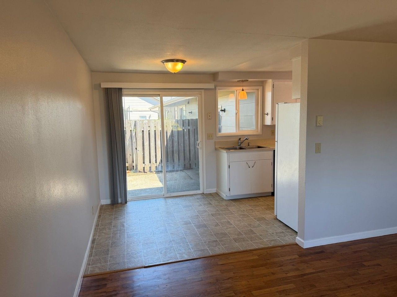 2355 Corral Dr - Photo 7 of 35
