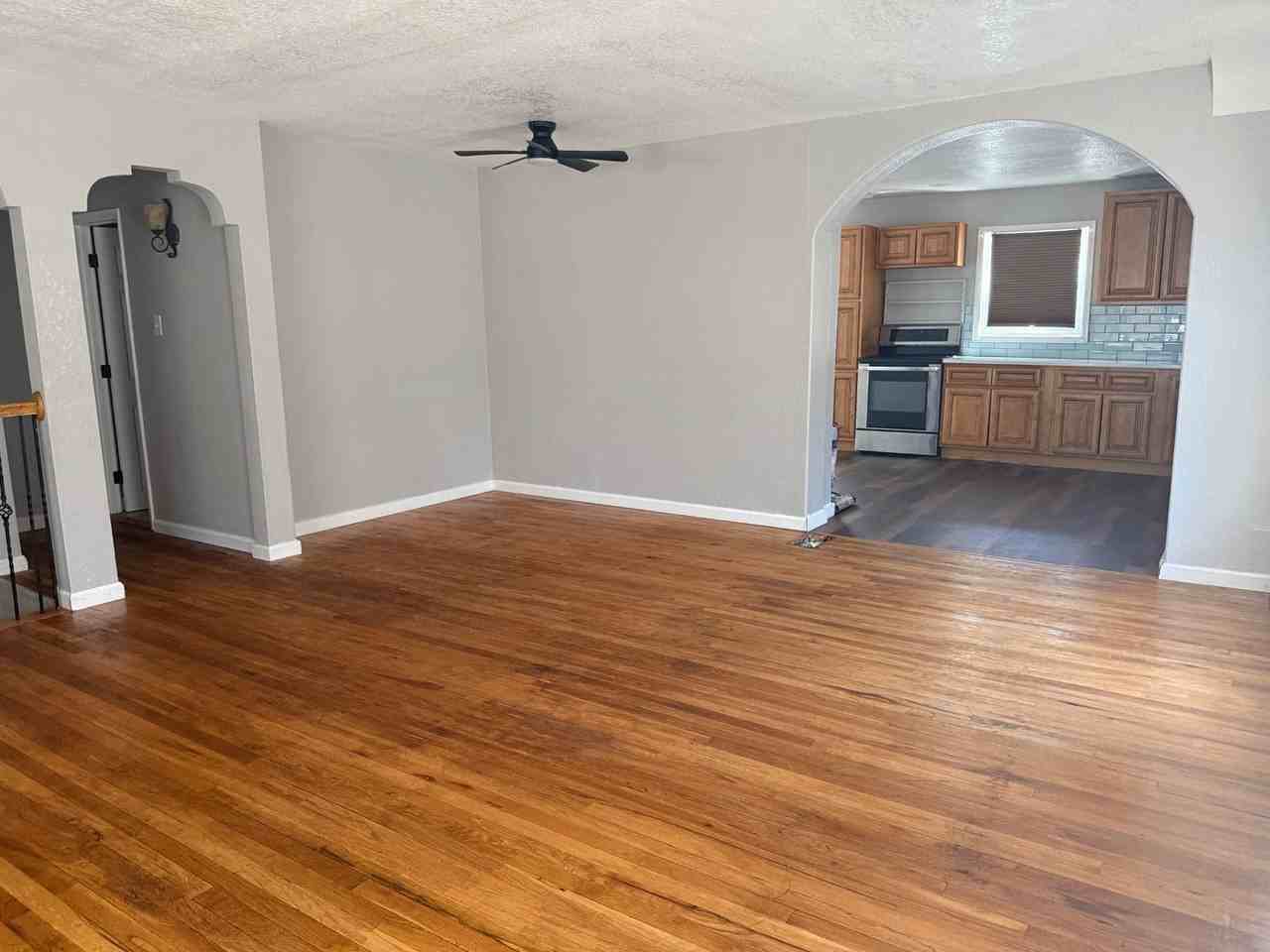 3046 N Milwaukee St - Photo 3 of 23