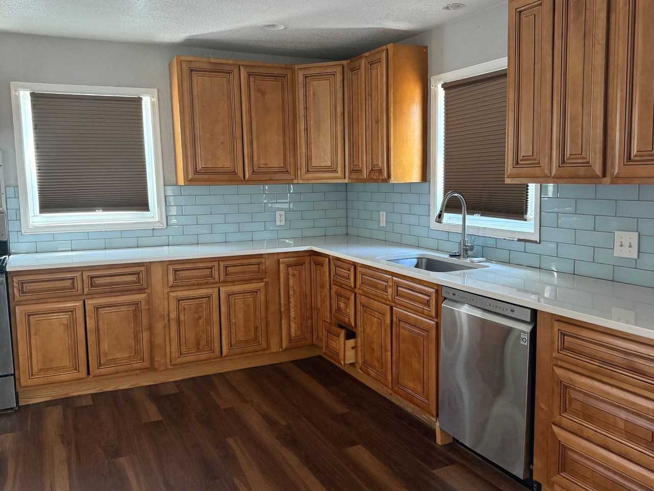 3046 N Milwaukee St - Photo 5 of 23