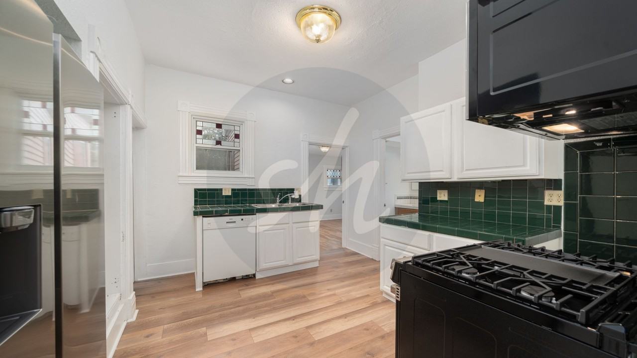317 317 E Monument St - 317 E Monument #1 - Photo 7 of 17