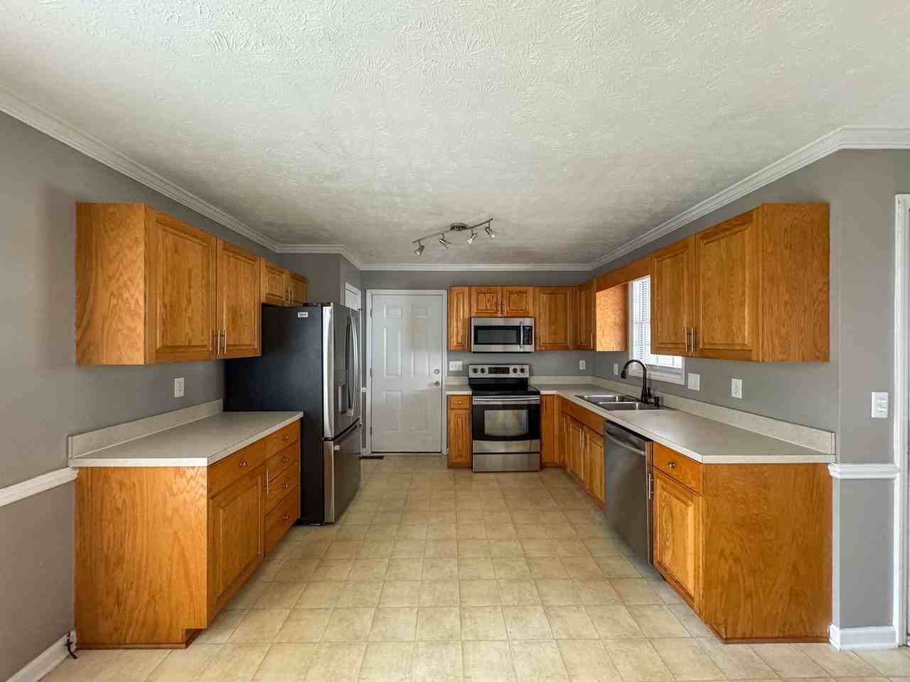 7629 Galena Rd - Photo 7 of 27