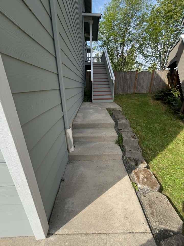 1921 83rd Dr Ne - Photo 2 of 19